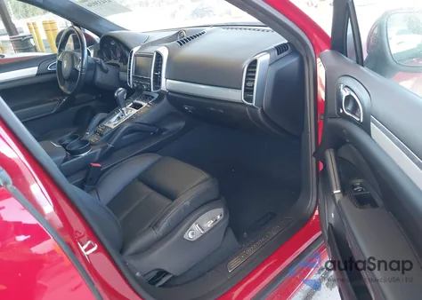 2014 Porsche Cayenne Gts z USA, uszkodzony, nr VIN WP1AD2A2XELA78178